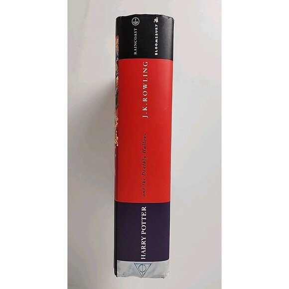 Rowling J.K. Harry Potter and the Deathly Hallows 1st Canadian Edition - Picture 3 of 8